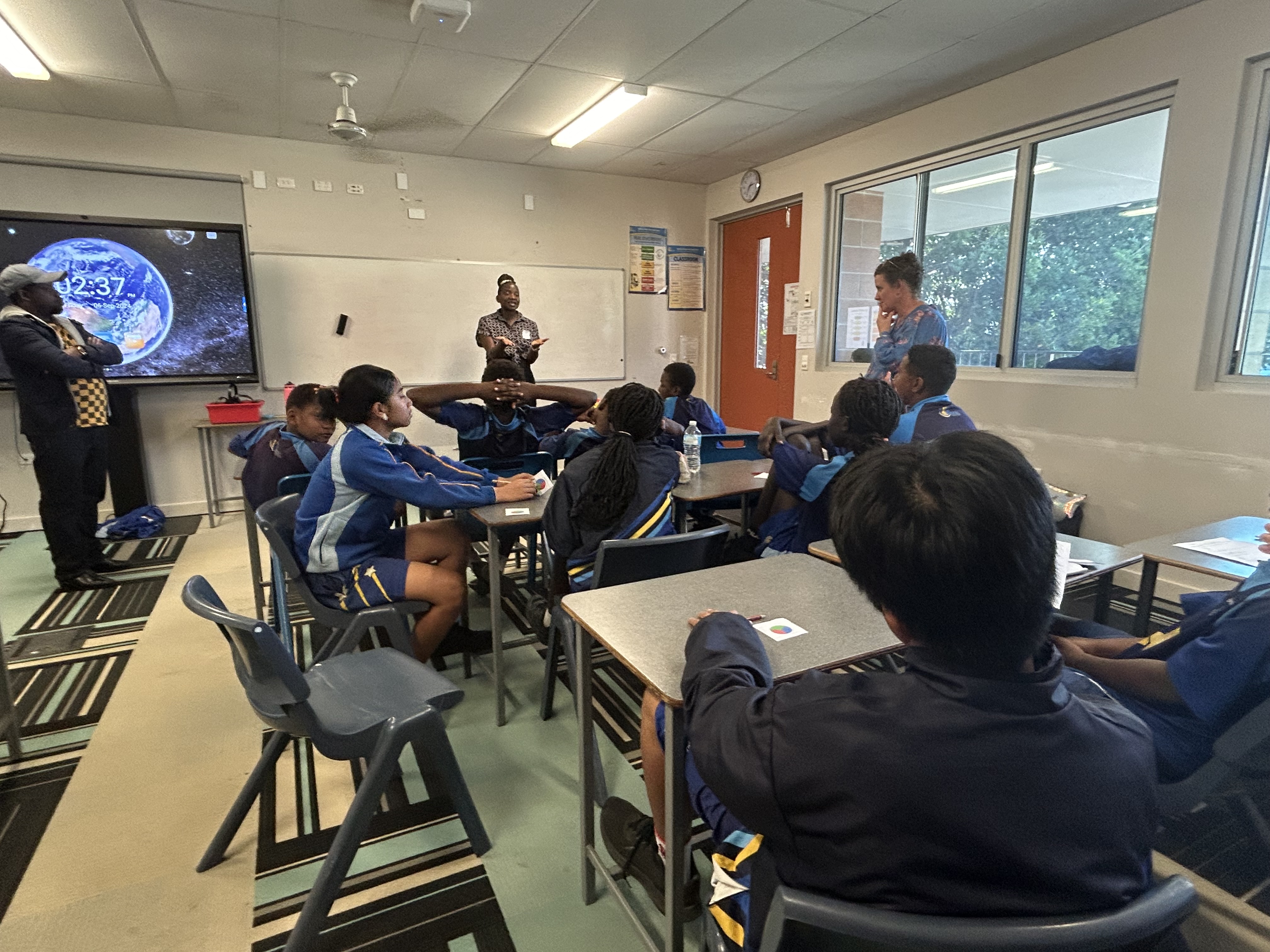 DiveInSTEAM school visit and excursion